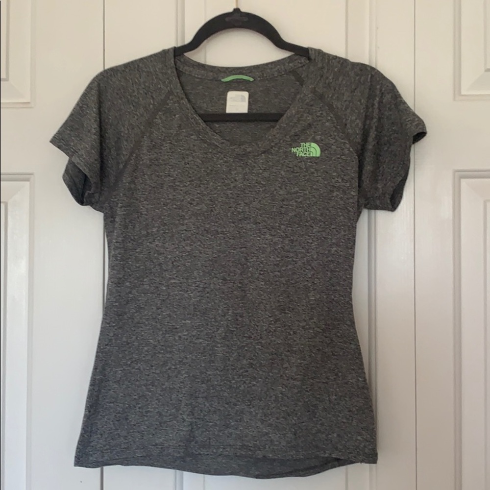 🚫sols🚫 Grey North face V Neck Top